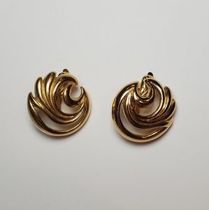 Trifari Wave Clip-on Earrings